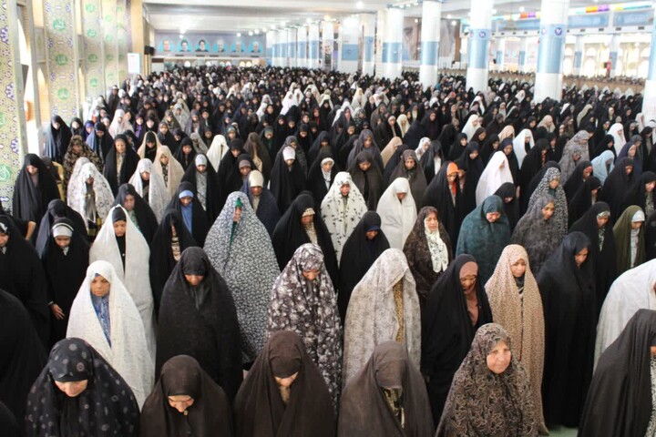 تصاویر/ اقامه نمازجمعه شهر کرمان