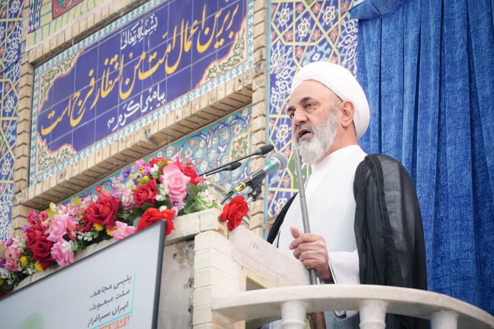 تصاویر/ اقامه نمازجمعه شهر کرمان