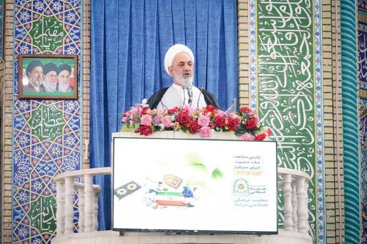 تصاویر/ اقامه نمازجمعه شهر کرمان