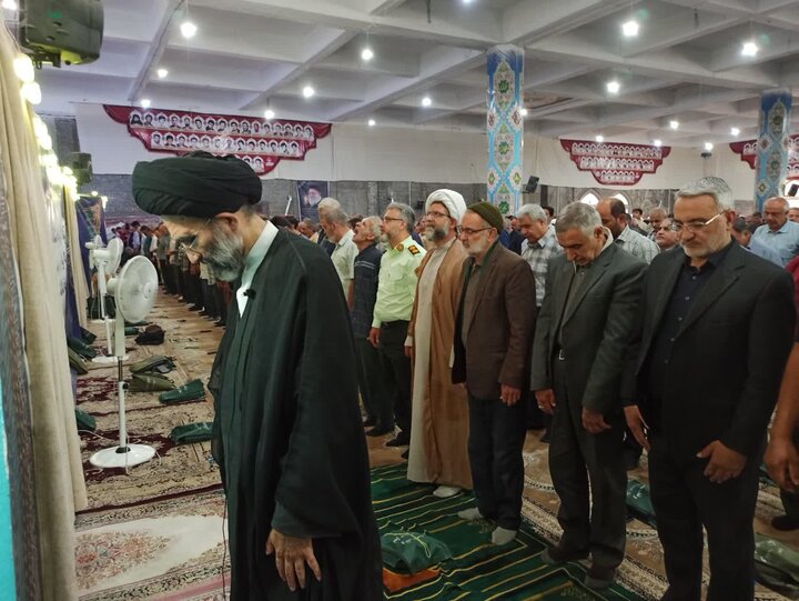 تصاویر/ نمازعبادی سیاسی جمعه کاشان