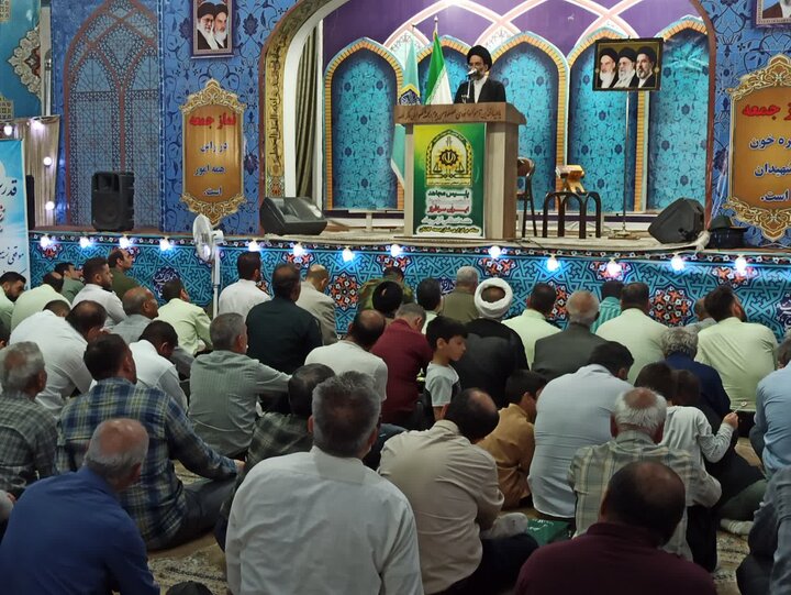 تصاویر/ نمازعبادی سیاسی جمعه کاشان