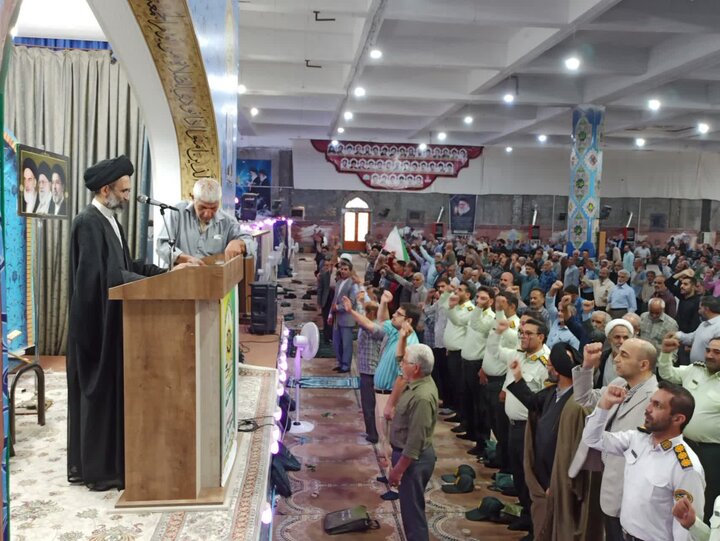 تصاویر/ نمازعبادی سیاسی جمعه کاشان
