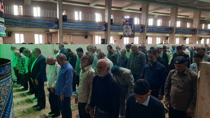 تصاویر/اقامه نماز عبادی سیاسی جمعه در خمین