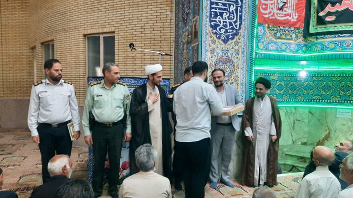 تصاویر/اقامه نماز عبادی سیاسی جمعه در خمین