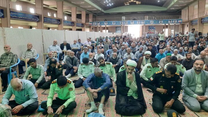 تصاویر/اقامه نماز عبادی سیاسی جمعه در خمین