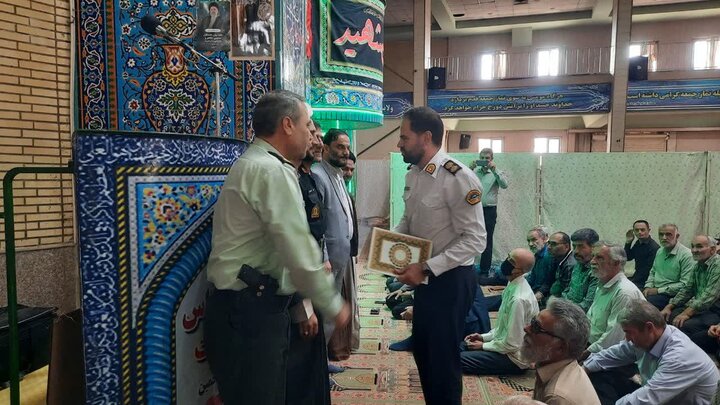 تصاویر/اقامه نماز عبادی سیاسی جمعه در خمین