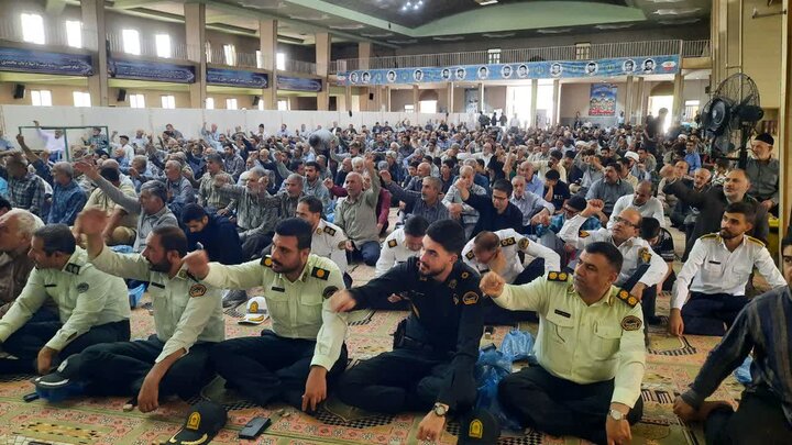 تصاویر/اقامه نماز عبادی سیاسی جمعه در خمین