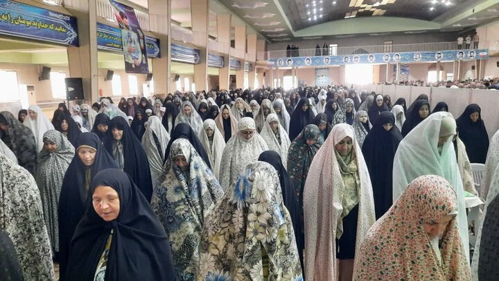 تصاویر/اقامه نماز عبادی سیاسی جمعه در خمین