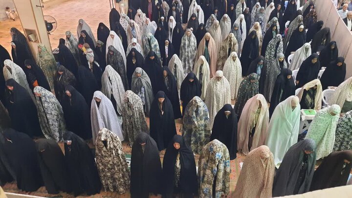 تصاویر/اقامه نماز عبادی سیاسی جمعه در خمین