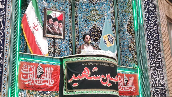 تصاویر/اقامه نماز عبادی سیاسی جمعه در خمین