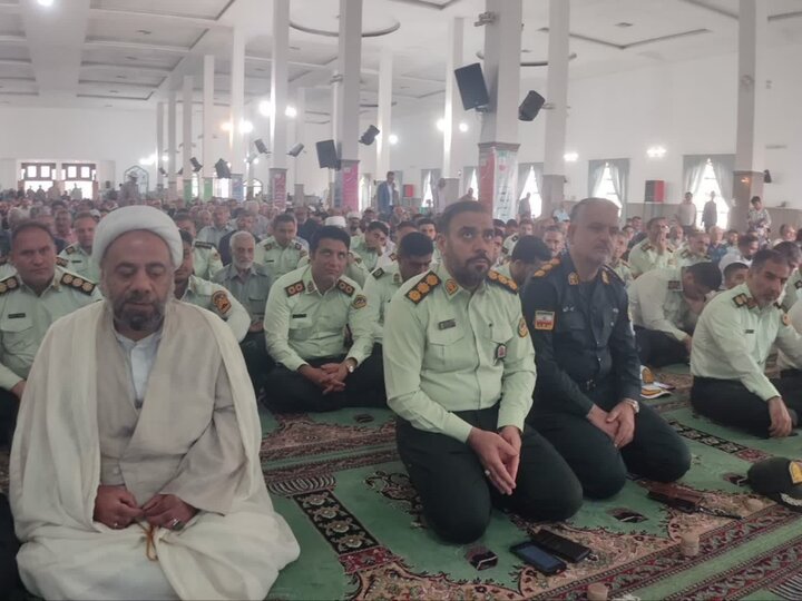 تصاویر/اقامه نماز عبادی سیاسی جمعه در ساوه