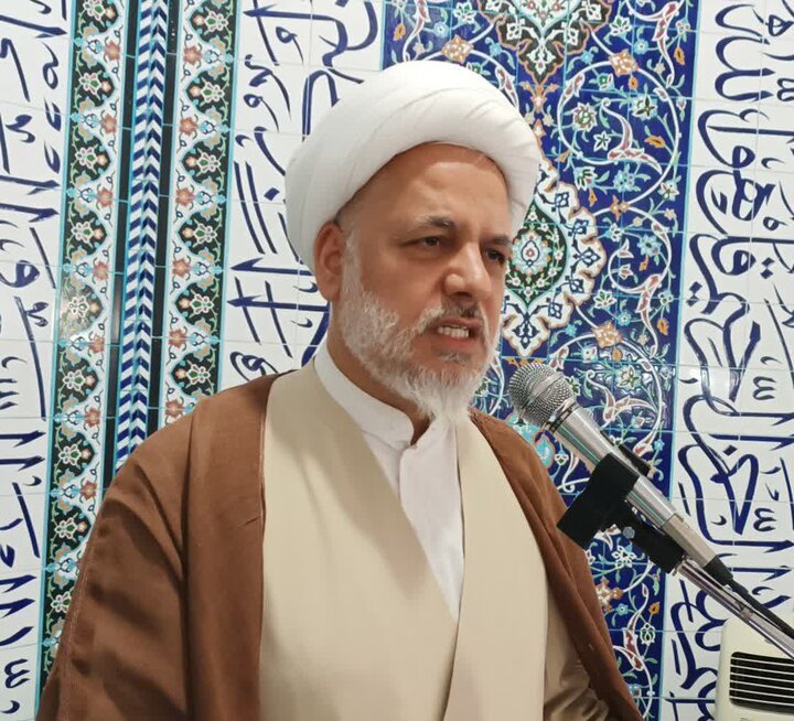 تصاویر/اقامه نماز عبادی سیاسی جمعه در ساوه