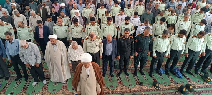 تصاویر/اقامه نماز عبادی سیاسی جمعه در ساوه