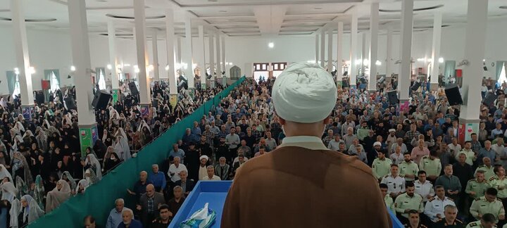 تصاویر/اقامه نماز عبادی سیاسی جمعه در ساوه