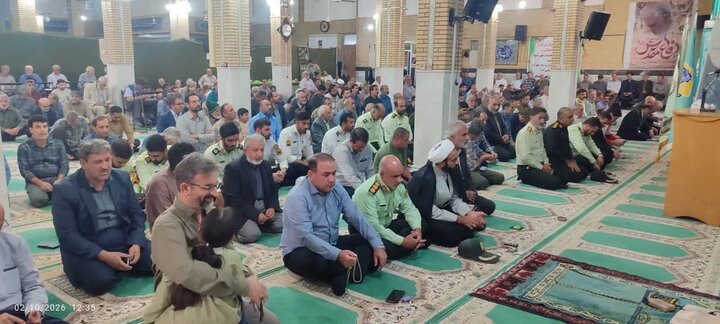 تصاویر/اقامه نماز عبادی سیاسی جمعه در زرندیه