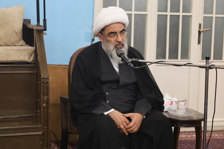 تصاویر/ دیدار مدیران مدارس علمیه استان هرمزگان با حضرت آیت‌الله العظمی فاضل لنکرانی