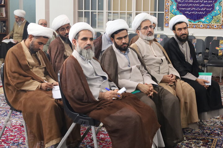 تصاویر/ دیدار مدیران مدارس علمیه استان هرمزگان با حضرت آیت‌الله العظمی فاضل لنکرانی