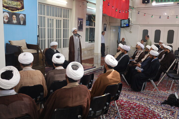 تصاویر/ دیدار مدیران مدارس علمیه استان هرمزگان با حضرت آیت‌الله العظمی فاضل لنکرانی