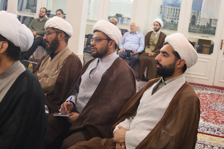تصاویر/ دیدار مدیران مدارس علمیه استان هرمزگان با حضرت آیت‌الله العظمی فاضل لنکرانی