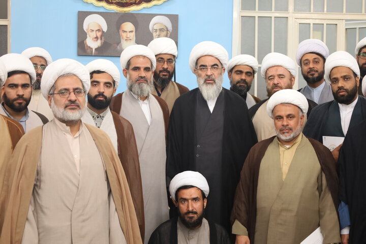 تصاویر/ دیدار مدیران مدارس علمیه استان هرمزگان با حضرت آیت‌الله العظمی فاضل لنکرانی