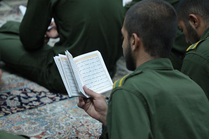 تصاویر/ اقامه دعای کمیل و ندبه در حرم حضرت موسی مبرقع(ع) قم