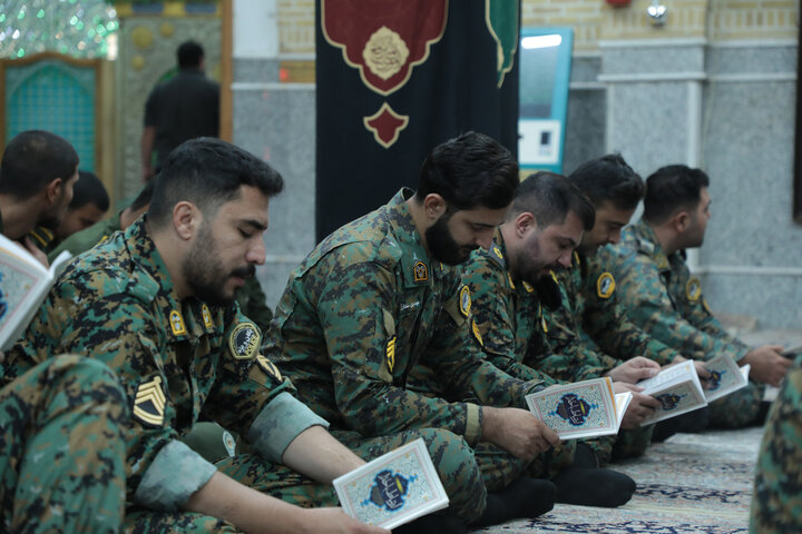 تصاویر/ اقامه دعای کمیل و ندبه در حرم حضرت موسی مبرقع(ع) قم