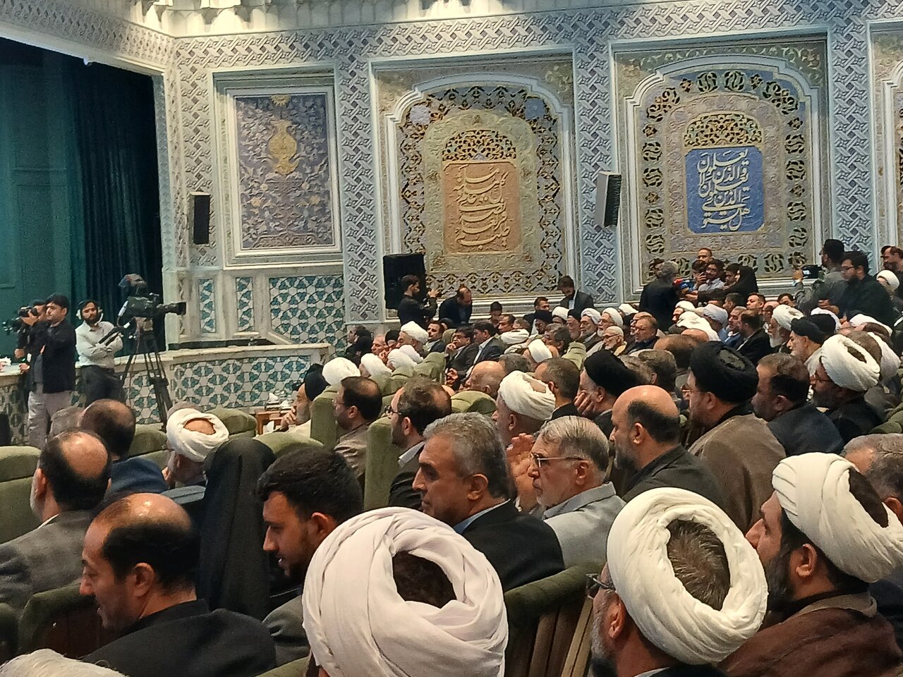 سی و سومین اجلاس سراسری نماز در مشهد