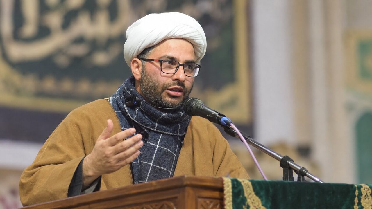 عالمِ اسلام کو اتحاد، خودمختاری اور اپنے بل بوتے پر مضبوط ہونے کی ضرورت ہے: مولانا شیخ محمد یاسین حسین ڈار
