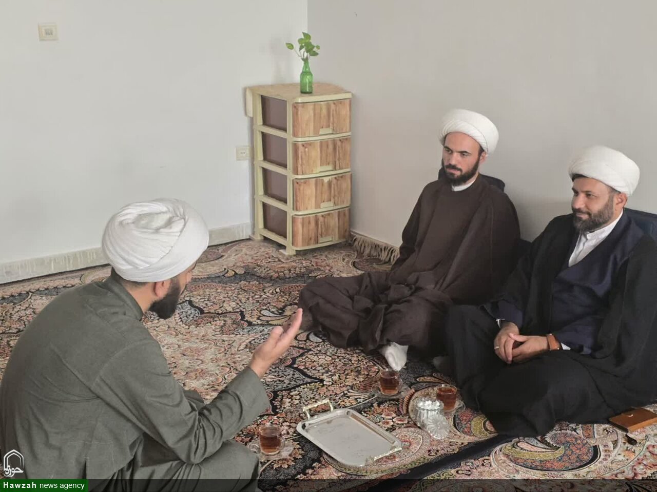 مبلغان در کنار ترویج معارف دینی، نقش مؤثری در حل مسائل اجتماعی دارند