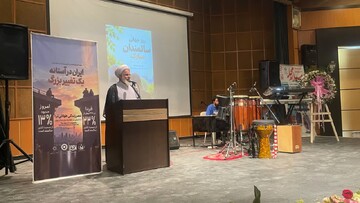 سالمندان سرمایه‌های ارزشمند دانش و تجربه هستند