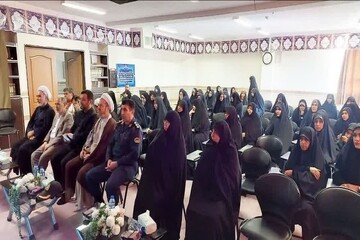آغاز سال تحصیلی مدرسه علمیه خواهران کبودرآهنگ با عنوان «عهد علمی با امام شهید»