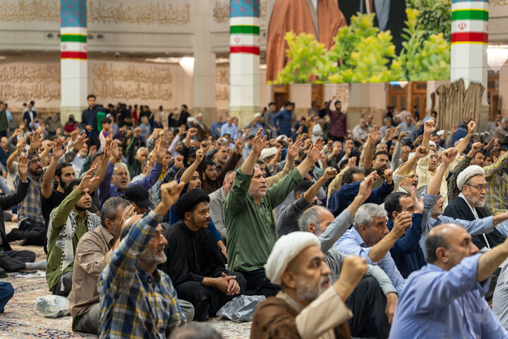 مراسم با شکوه بزرگداشت مجاهد کبیر شهید سید حسن نصرالله در حرم بانوی کرامت