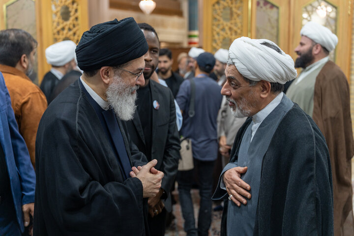 مراسم با شکوه بزرگداشت مجاهد کبیر شهید سید حسن نصرالله در حرم بانوی کرامت