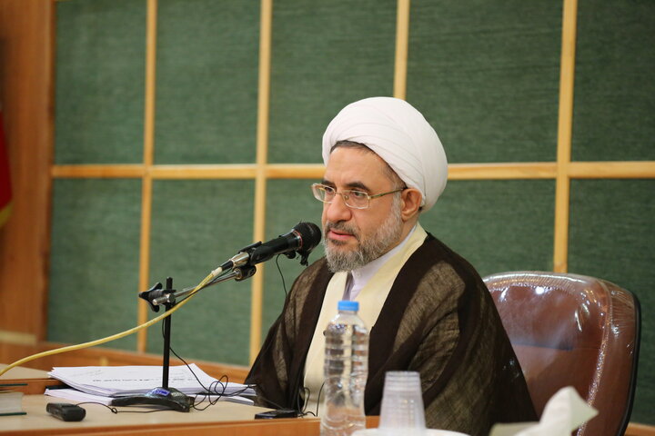 آیت‌الله محسن اراکی