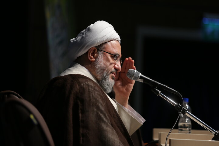 آیت‌الله محسن اراکی