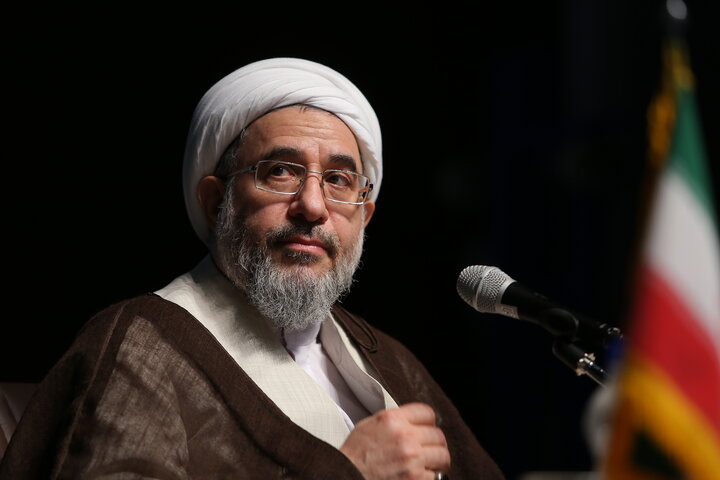 آیت‌الله محسن اراکی
