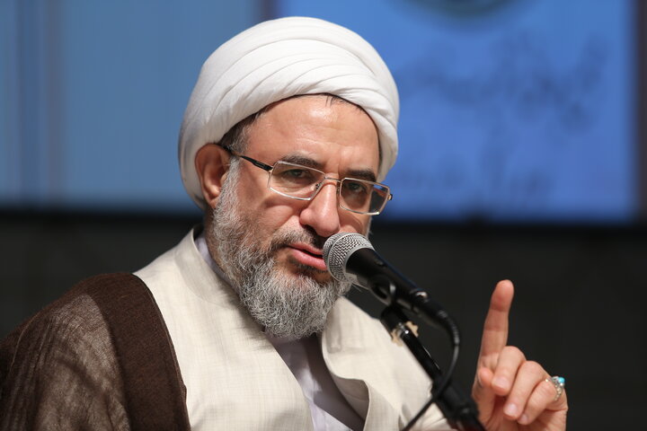 آیت‌الله محسن اراکی