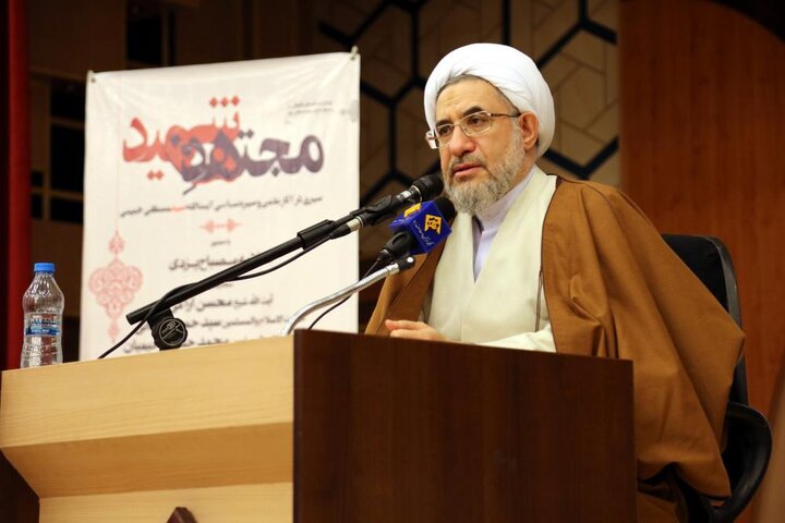 آیت‌الله محسن اراکی