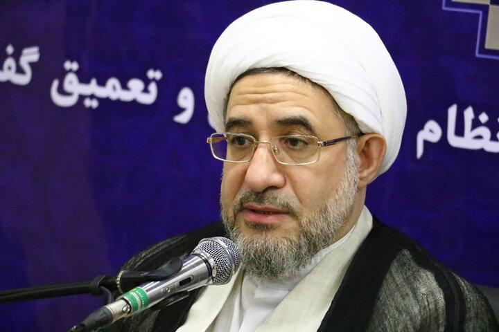 آیت‌الله محسن اراکی
