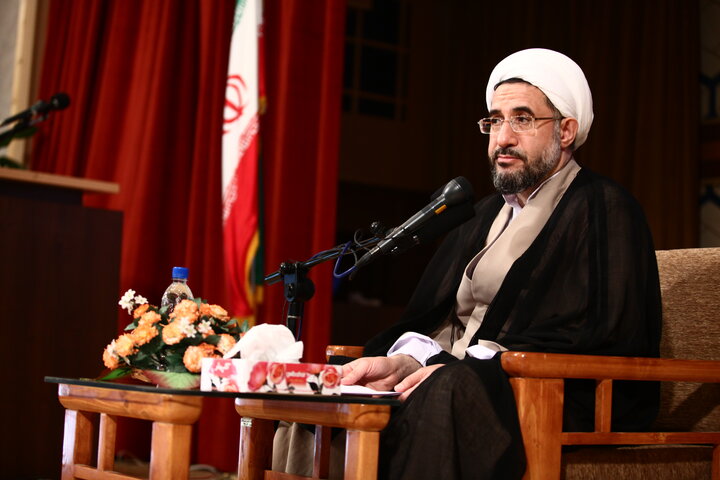 آیت‌الله محسن اراکی