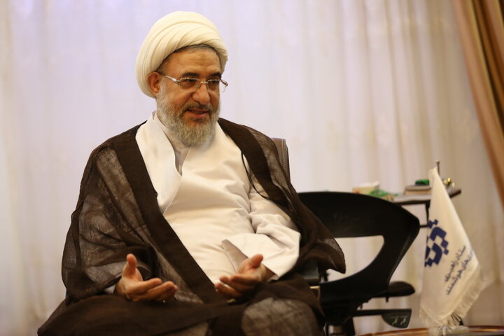 آیت‌الله محسن اراکی