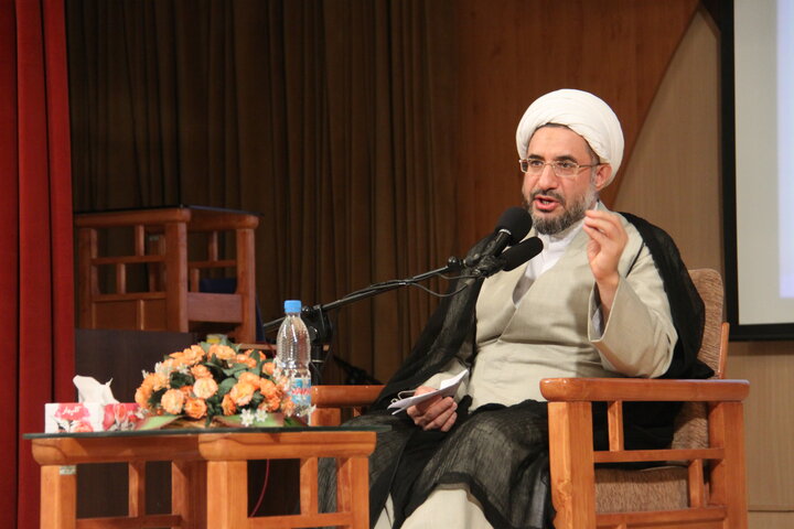 آیت‌الله محسن اراکی