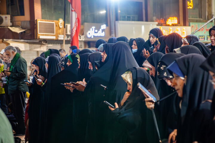 تصاویر/ اقامه نماز استغاثه توسط مدیر حوزه علمیه استان کرمان در میدان آزادی