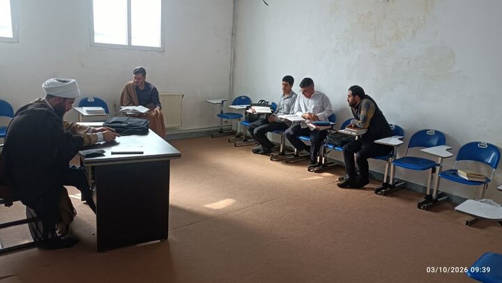 تصاویر/کارگاه آموزش قرآن کریم در علمیه دلفان