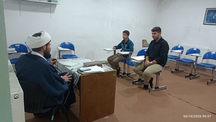 تصاویر/کارگاه آموزش قرآن کریم در علمیه دلفان