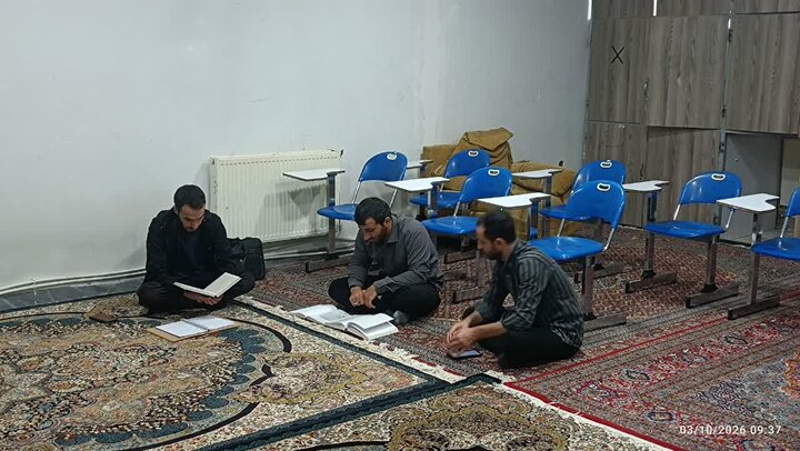 تصاویر/کارگاه آموزش قرآن کریم در علمیه دلفان