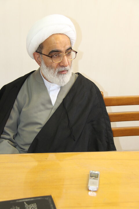 آیت‌الله‌ محمدمهدی شب‌زنده‌دار