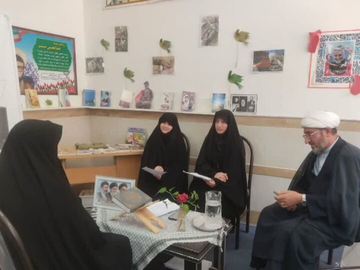 تصاویر/برگزاری فرآیند ارزیابی علمی داوطلبان ورود به مدارس علمیه خواهران لرستان
