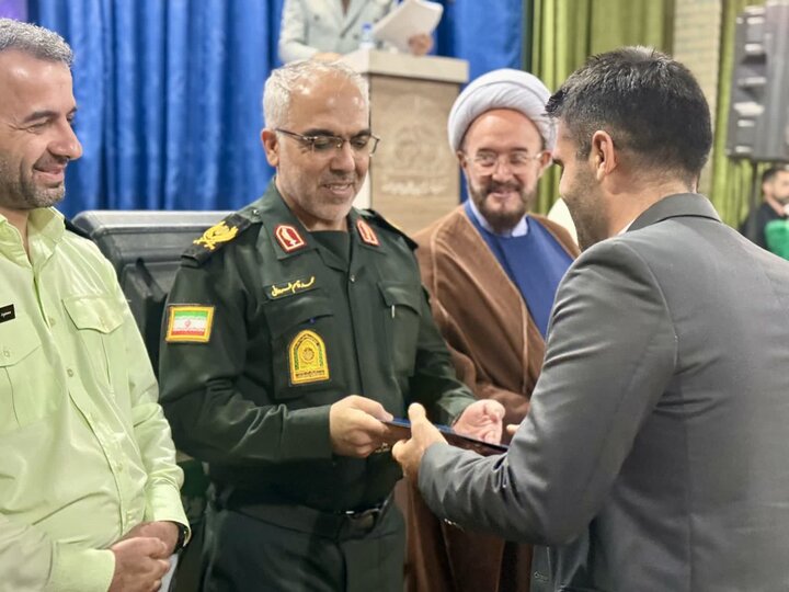 تصاویر / آیین اختتامیه  وتجلیل از نفرات برتر بزرگترین رویداد قرآنی قرآن کریم در استان قزوین