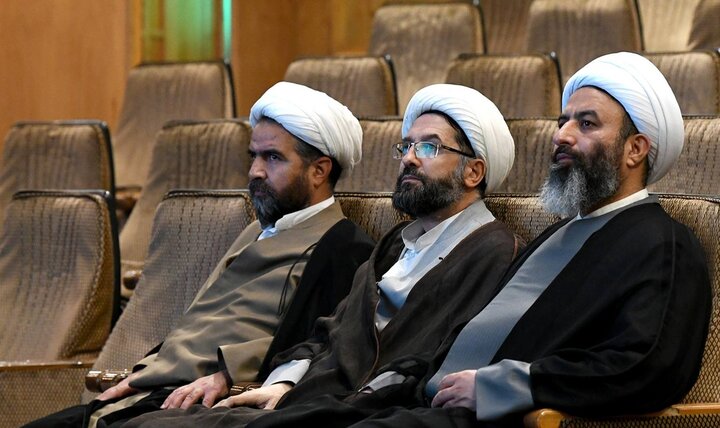 تصاویر/ مراسم تواصی به حق خادمان آستان مقدس حضرت عبدالعظیم(ع)